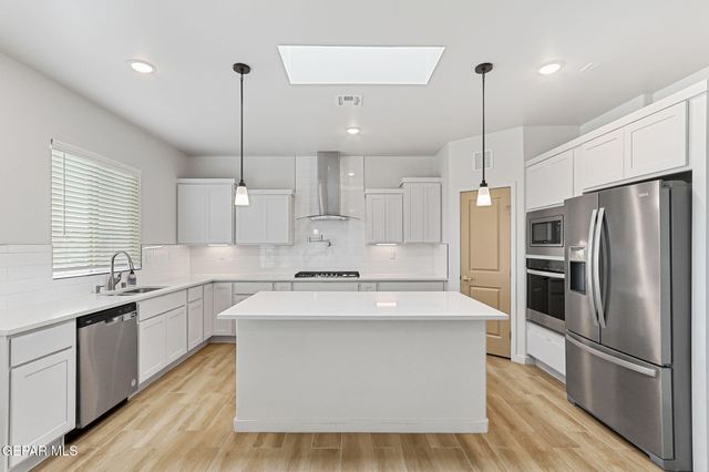 248 FARNBOROUGH Street, El Paso, TX 79928