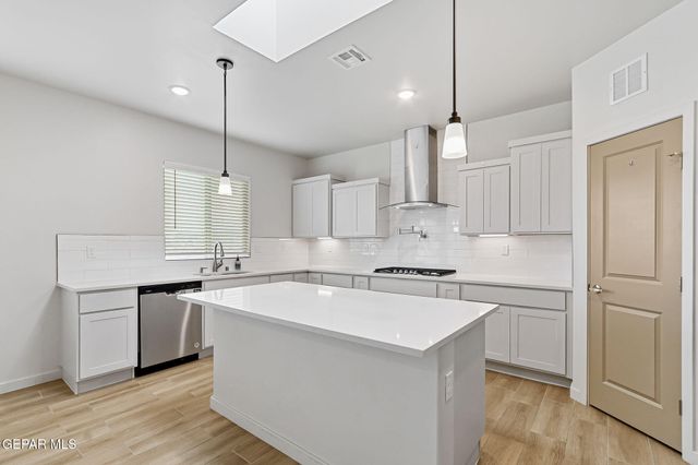 248 FARNBOROUGH Street, El Paso, TX 79928