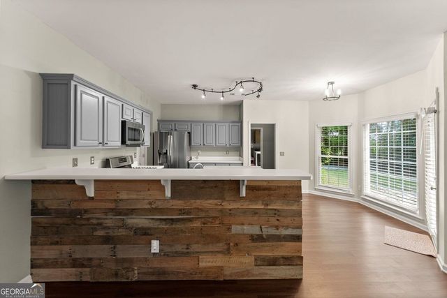 6280 Clear Spring Lane, Flowery Branch, GA 30542