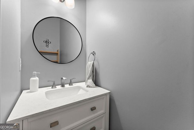 6280 Clear Spring Lane, Flowery Branch, GA 30542