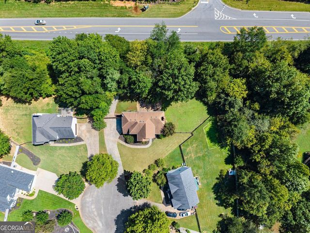 6280 Clear Spring Lane, Flowery Branch, GA 30542