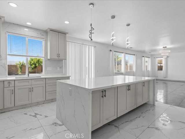 1886 Montara, San Jacinto, CA 92583
