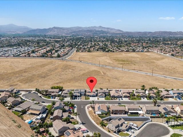 1886 Montara, San Jacinto, CA 92583