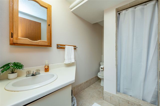 2422 Richmond Avenue, Des Moines, IA 50317