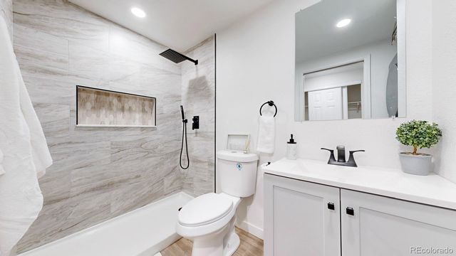8826 E Florida G12, Denver, CO 80247