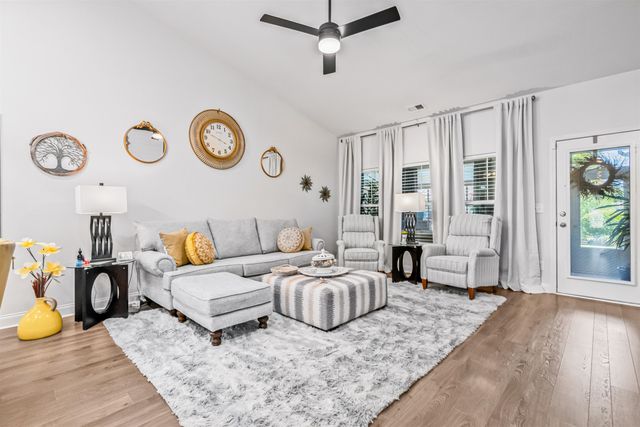 2501 Goldfinch Dr., Myrtle Beach, SC 29577