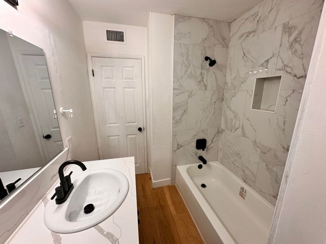 901 Paloma Street, Bakersfield, CA 93304