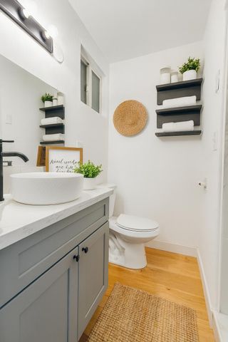 901 Paloma Street, Bakersfield, CA 93304