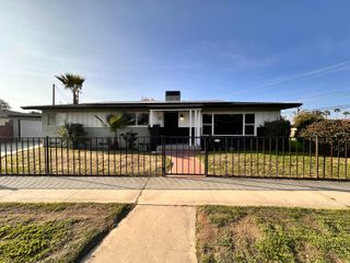 901 Paloma Street, Bakersfield, CA 93304