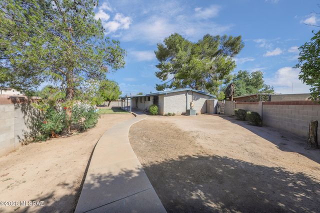2497 W Placita De Ramo, Tucson, AZ 85741