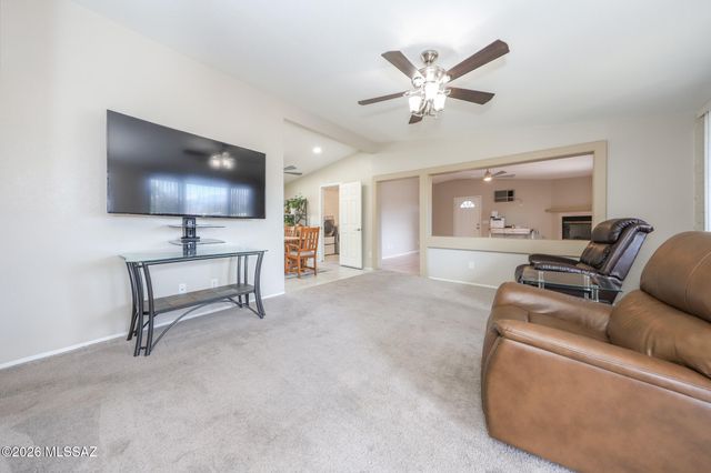 2497 W Placita De Ramo, Tucson, AZ 85741
