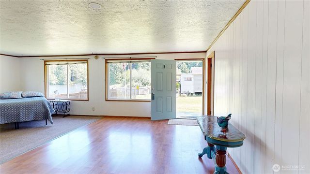 18375 W Big Lake Boulevard, Mount Vernon, WA 98274