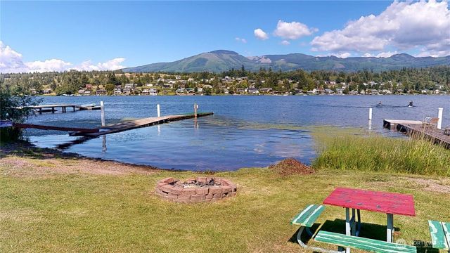 18375 W Big Lake Boulevard, Mount Vernon, WA 98274