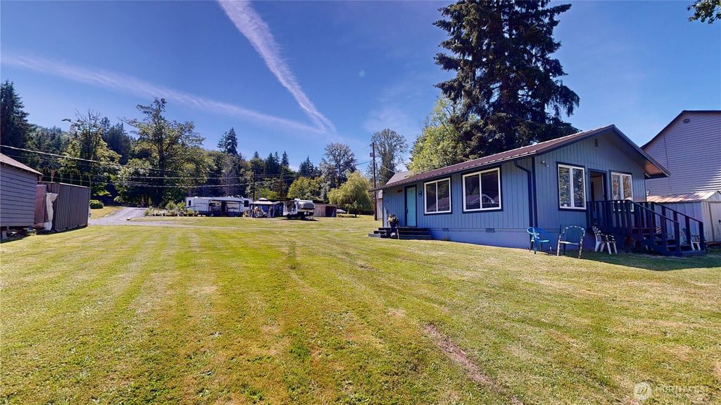 18375 W Big Lake Boulevard, Mount Vernon, WA 98274
