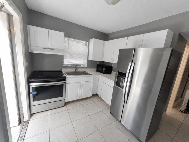 421 NW 7TH Street 1-4, Fort Lauderdale, FL 33311