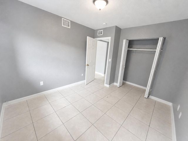 421 NW 7TH Street 1-4, Fort Lauderdale, FL 33311