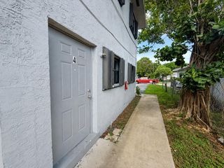 421 NW 7TH Street 1-4, Fort Lauderdale, FL 33311