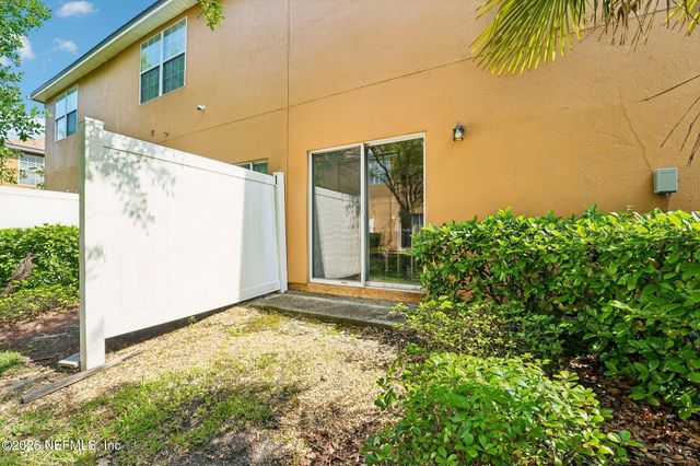 6865 MISTY VIEW Drive, Jacksonville, FL 32210