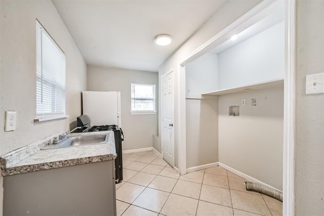 1715 Fidelity Street, Houston, TX 77029