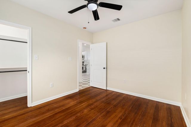 102 E Valverde Street, Brenham, TX 77833