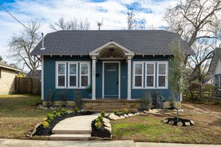 102 E Valverde Street, Brenham, TX 77833