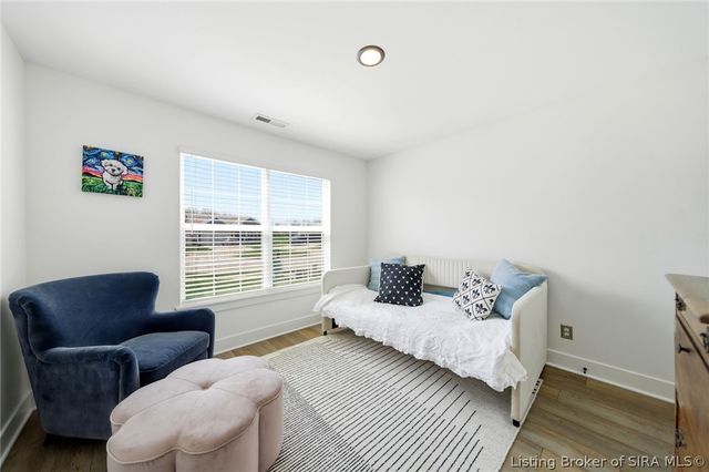 3911 Golden Apple Way, Jeffersonville, IN 47130