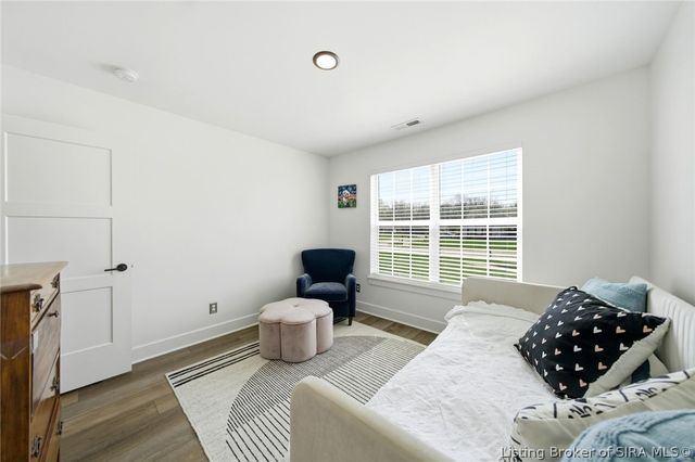 3911 Golden Apple Way, Jeffersonville, IN 47130