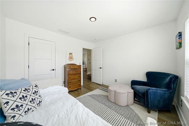 3911 Golden Apple Way, Jeffersonville, IN 47130