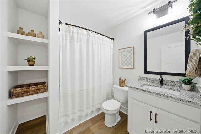 3911 Golden Apple Way, Jeffersonville, IN 47130