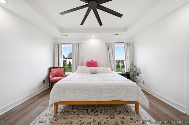 3911 Golden Apple Way, Jeffersonville, IN 47130