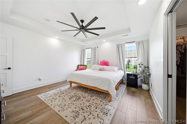 3911 Golden Apple Way, Jeffersonville, IN 47130