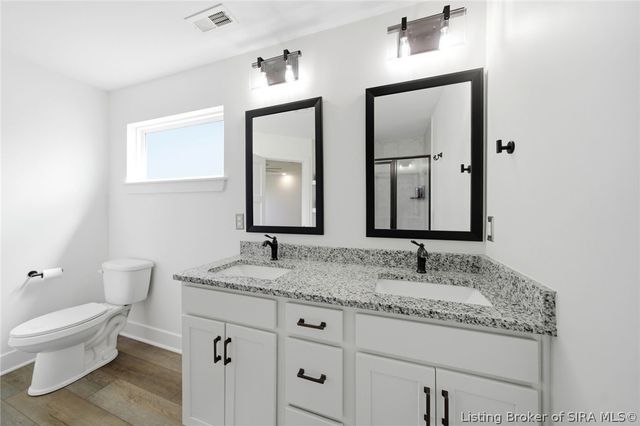 3911 Golden Apple Way, Jeffersonville, IN 47130