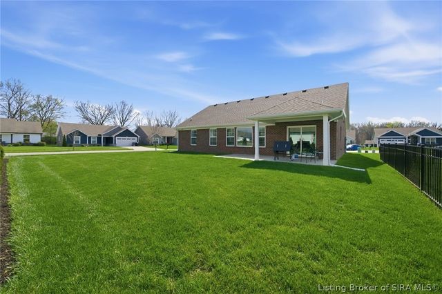 3911 Golden Apple Way, Jeffersonville, IN 47130