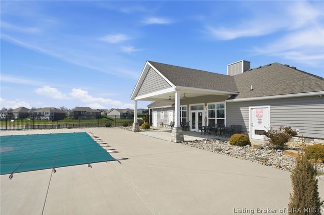 3911 Golden Apple Way, Jeffersonville, IN 47130