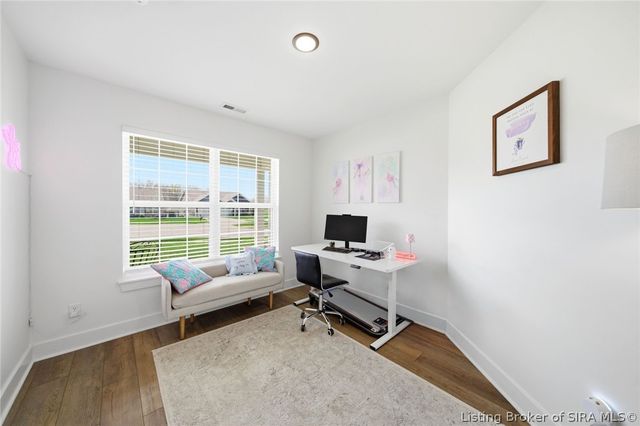 3911 Golden Apple Way, Jeffersonville, IN 47130