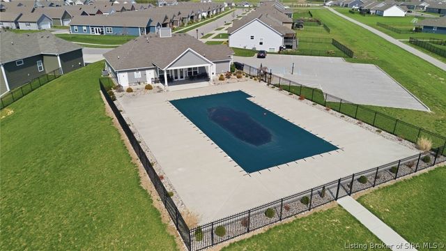 3911 Golden Apple Way, Jeffersonville, IN 47130