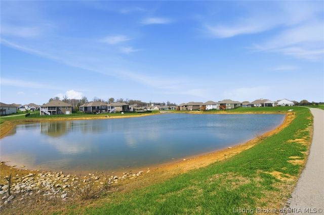 3911 Golden Apple Way, Jeffersonville, IN 47130