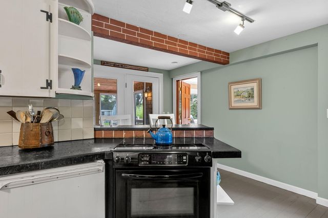 9 Wesquansett Road, Orleans, MA 02653