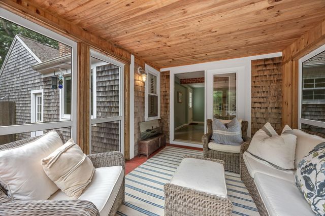9 Wesquansett Road, Orleans, MA 02653