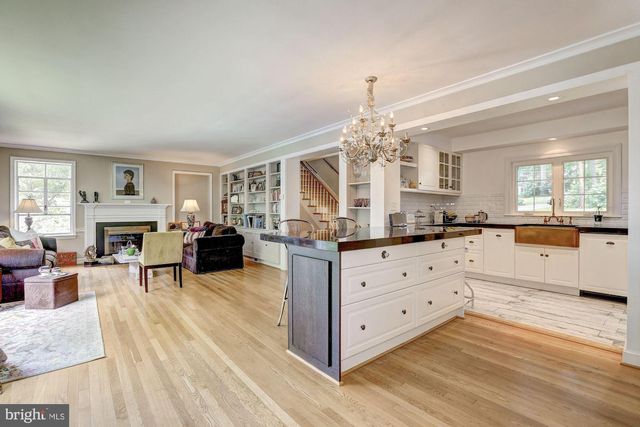5204 WESTWOOD DR, Bethesda, MD 20816