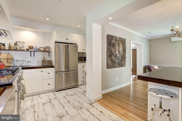 5204 WESTWOOD DR, Bethesda, MD 20816