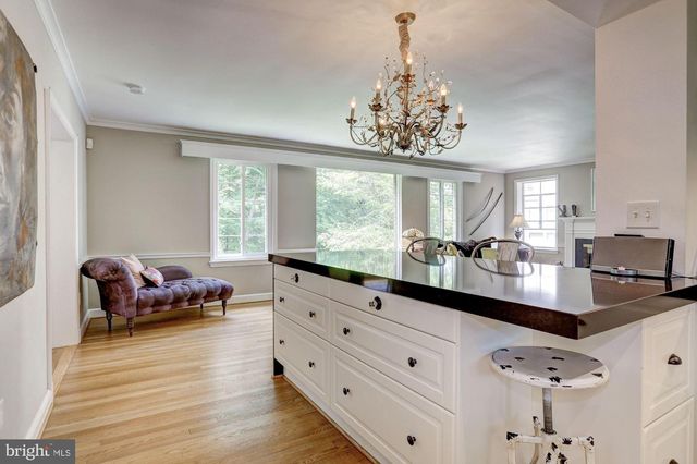 5204 WESTWOOD DR, Bethesda, MD 20816