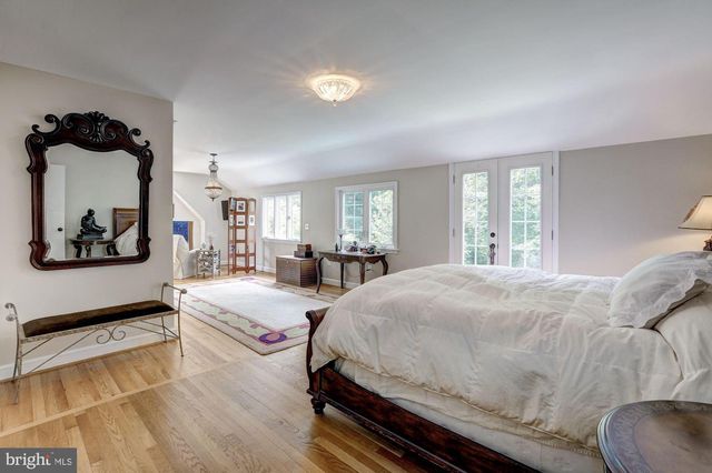 5204 WESTWOOD DR, Bethesda, MD 20816