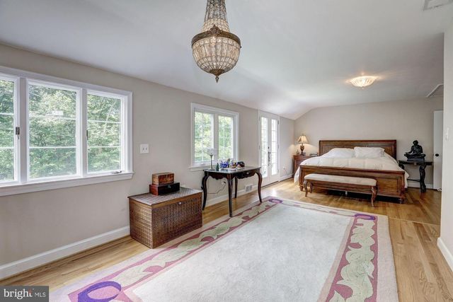 5204 WESTWOOD DR, Bethesda, MD 20816