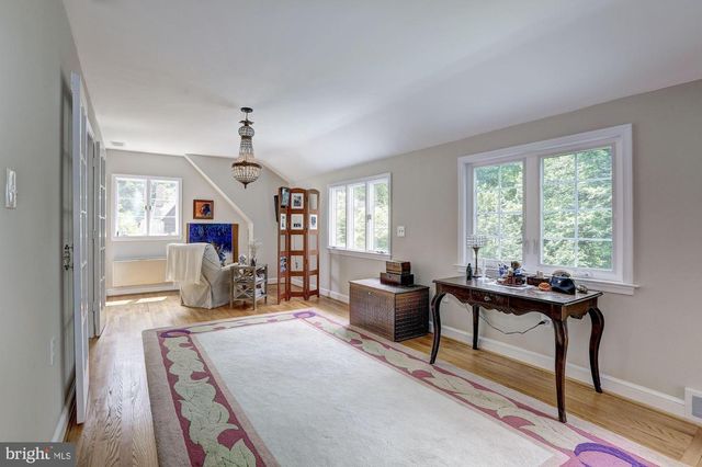 5204 WESTWOOD DR, Bethesda, MD 20816
