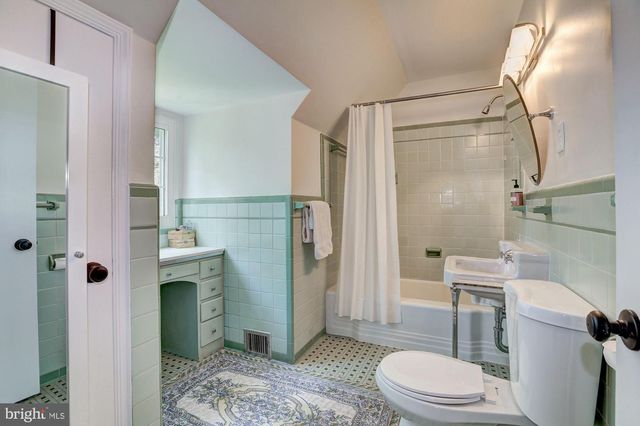 5204 WESTWOOD DR, Bethesda, MD 20816