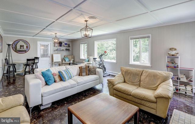 5204 WESTWOOD DR, Bethesda, MD 20816