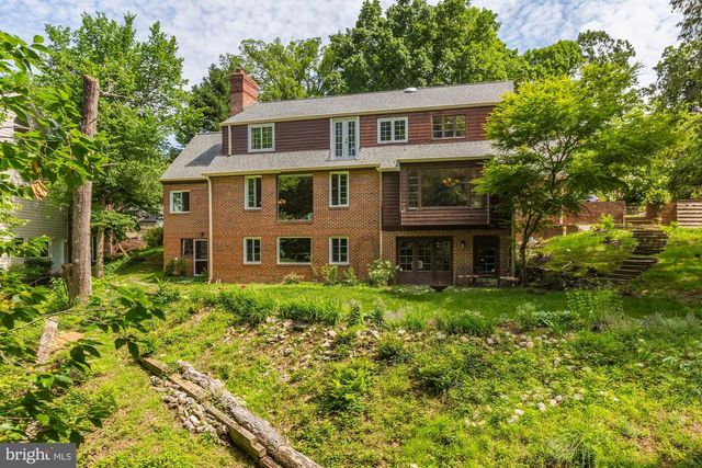 5204 WESTWOOD DR, Bethesda, MD 20816