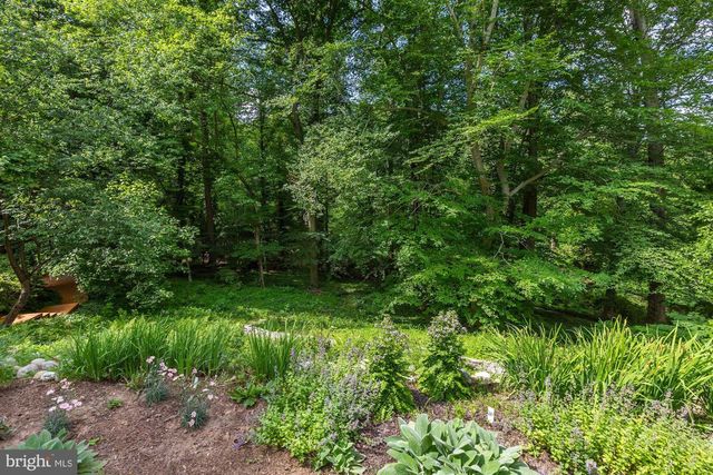 5204 WESTWOOD DR, Bethesda, MD 20816