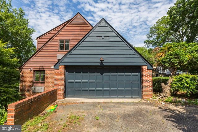 5204 WESTWOOD DR, Bethesda, MD 20816